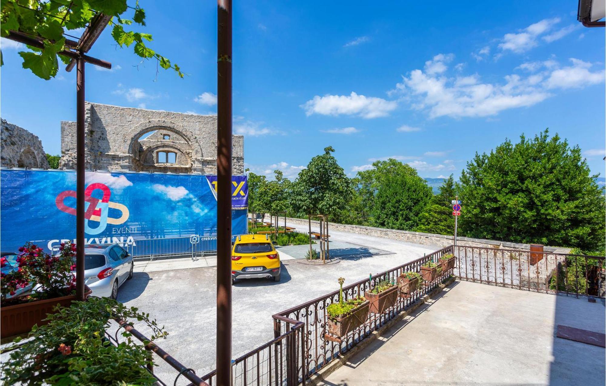 Nice Apartment In Kastav With Wifi Екстериор снимка