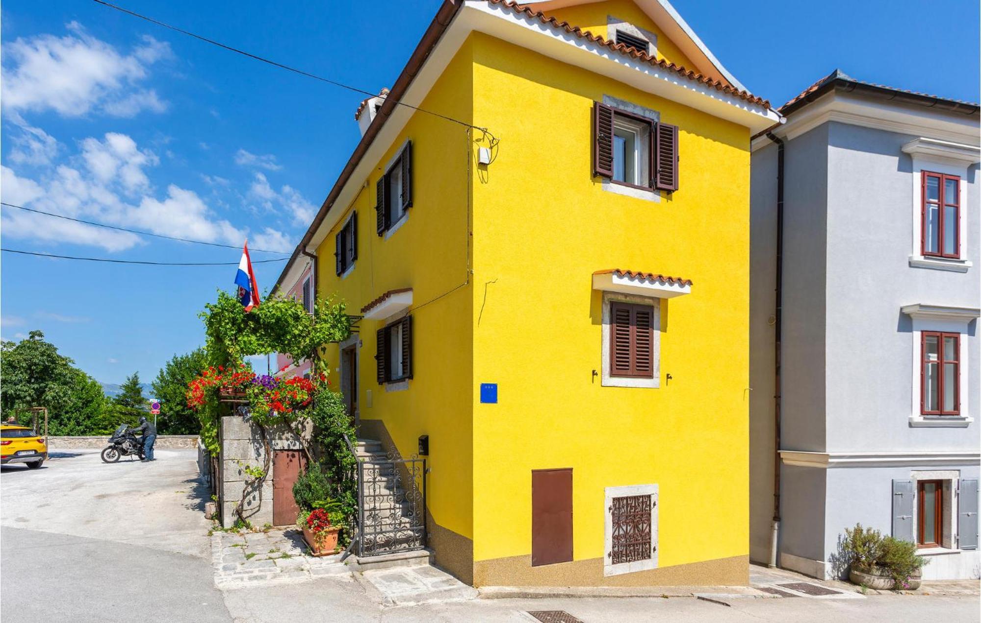 Nice Apartment In Kastav With Wifi Екстериор снимка